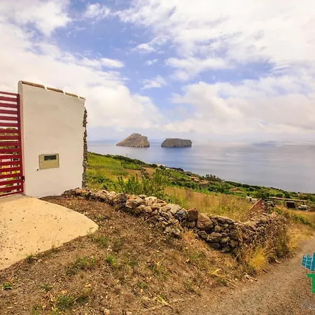 Split Rock House * Feteira (Terceira)