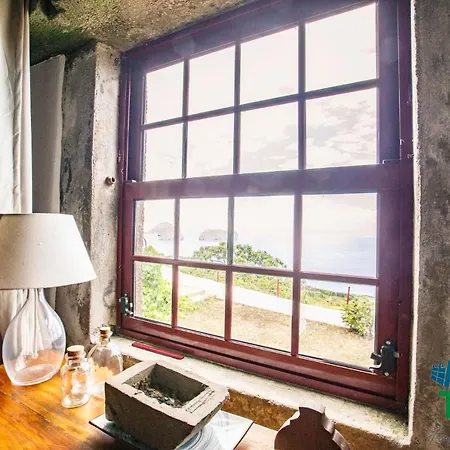 Split Rock House Feteira (Terceira)