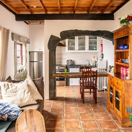 Holiday home Split Rock House Feteira (Terceira)