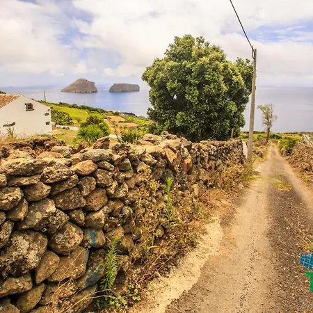 Split Rock House Holiday home Feteira (Terceira)